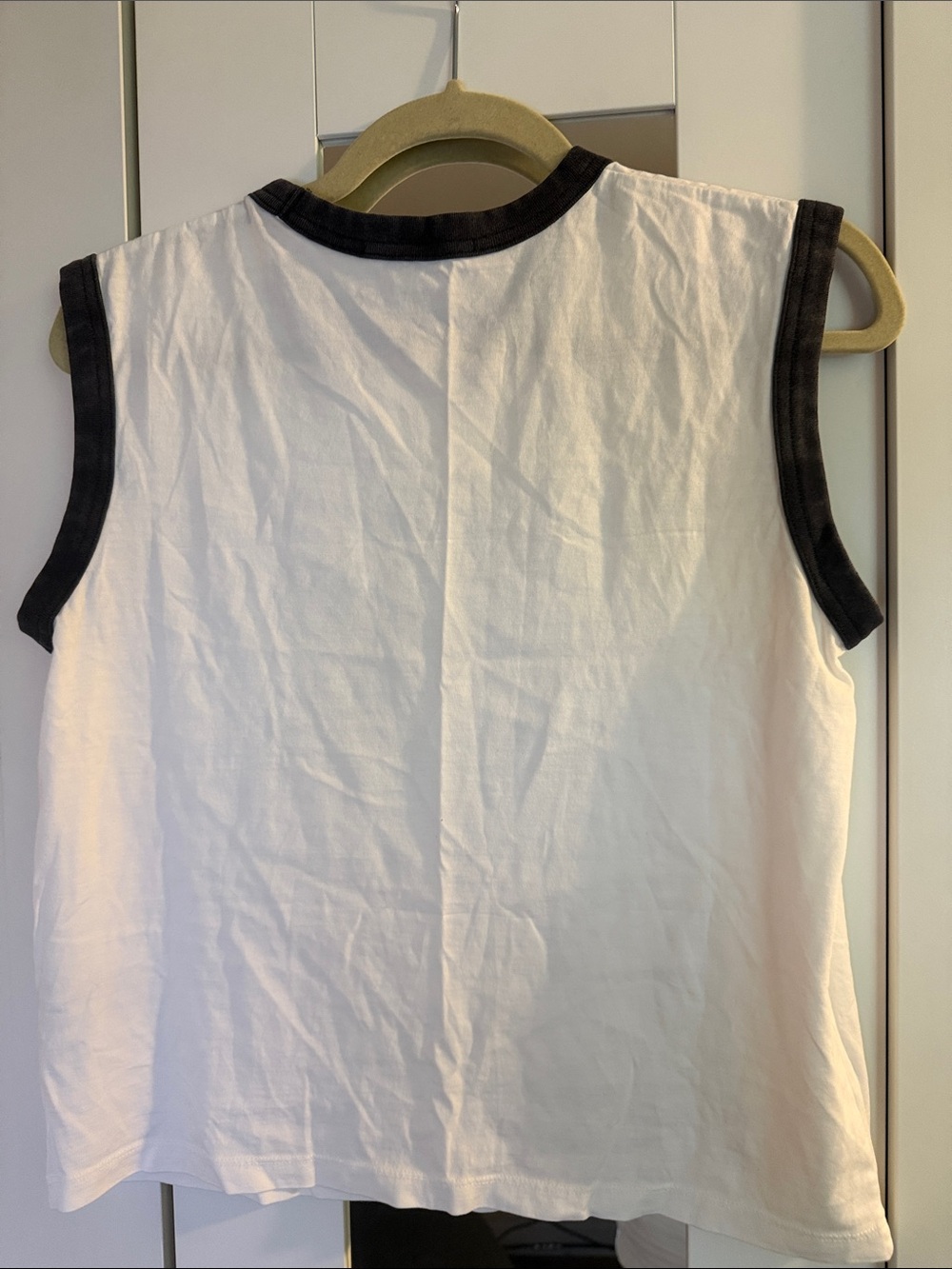 Banana Republic White Sleeveless Tank with Black Trim - Picture 2 of 4